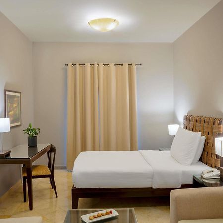 Moevenpick Resort & Residences Aqaba Exterior photo