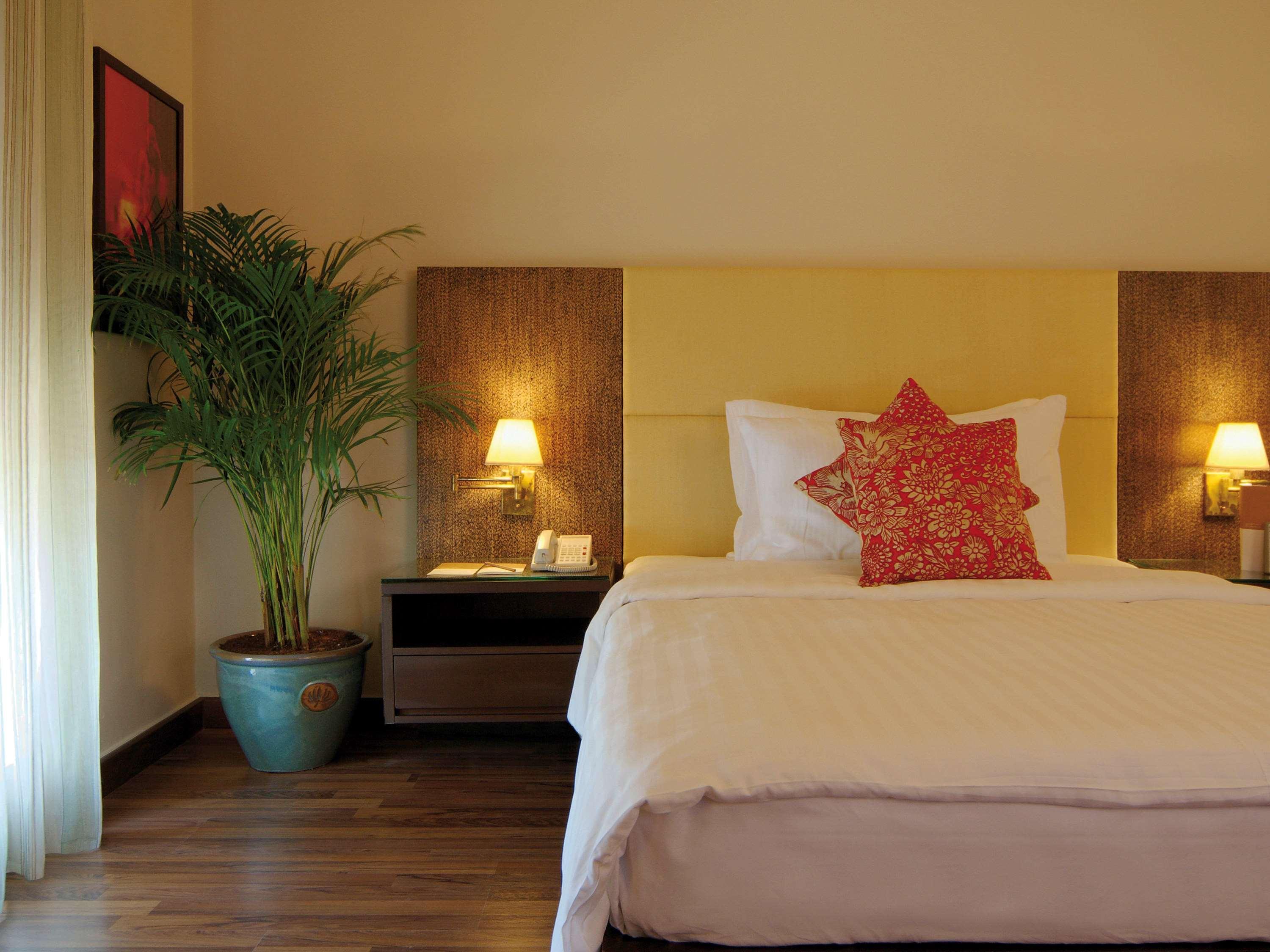 Moevenpick Resort & Residences Aqaba Exterior photo Deluxe Room