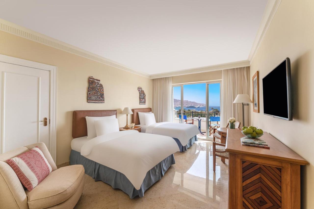 Moevenpick Resort & Residences Aqaba Exterior photo Deluxe Room