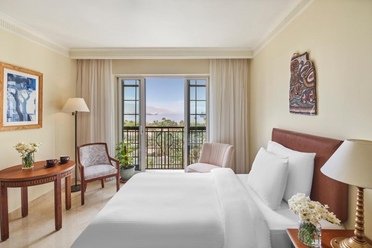 Moevenpick Resort & Residences Aqaba Exterior photo Deluxe room