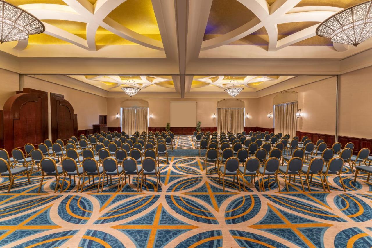 Moevenpick Resort & Residences Aqaba Exterior photo The ballroom