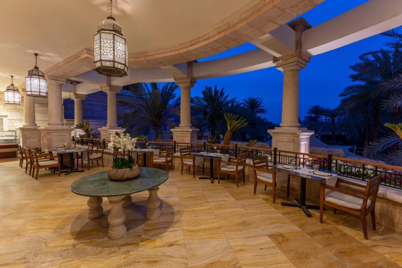 Moevenpick Resort & Residences Aqaba Exterior photo The Westin Awanti