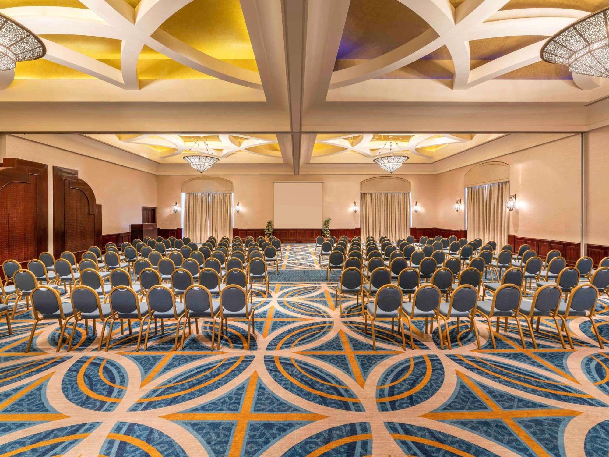 Moevenpick Resort & Residences Aqaba Exterior photo The ballroom