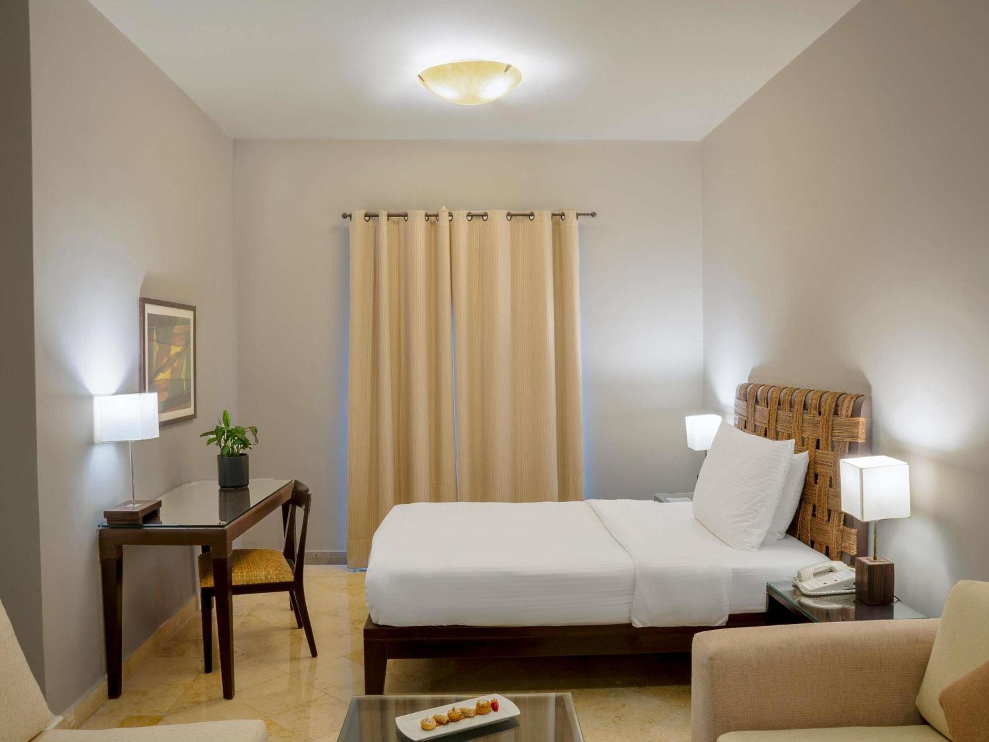 Moevenpick Resort & Residences Aqaba Exterior photo
